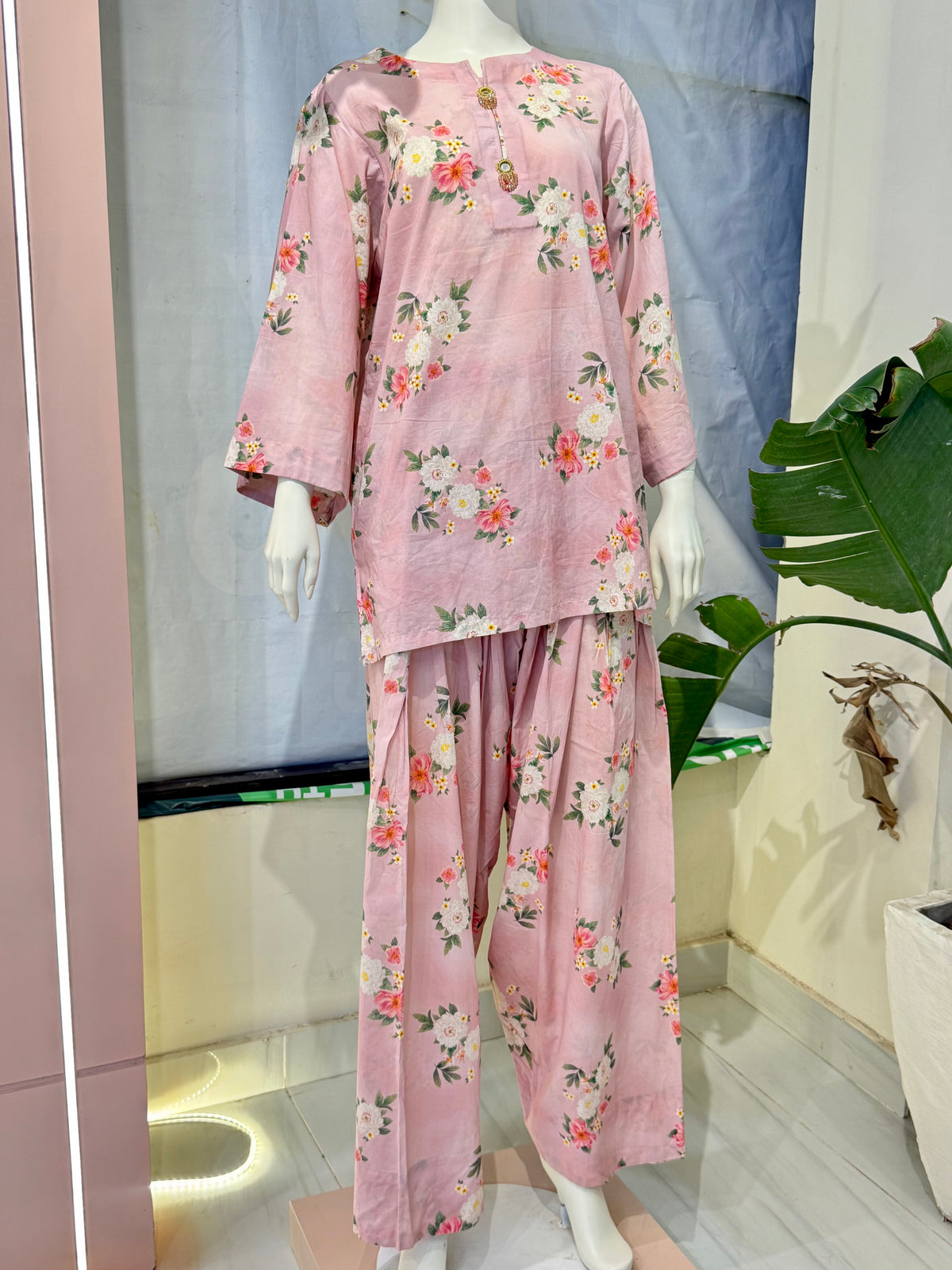 Tulip 2 Piece Suit