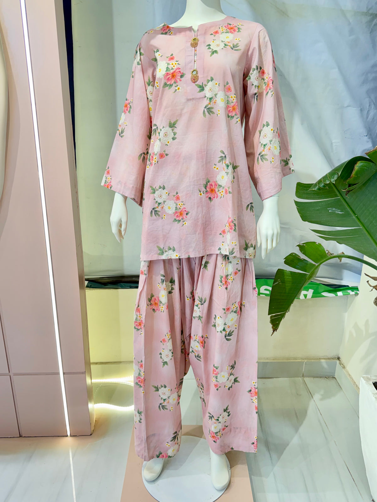 Tulip 2 Piece Suit